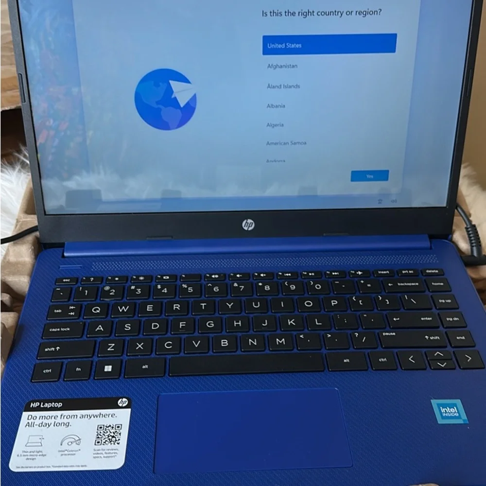 Blue Hp laptop
